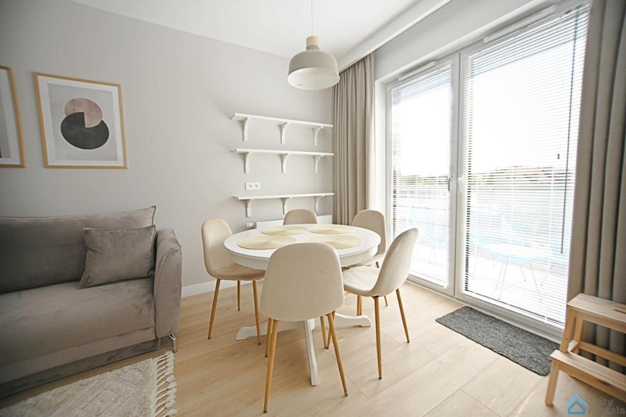 Beige 3City Apartment With Parking In Gdansk By Noclegi Renters Exterior foto