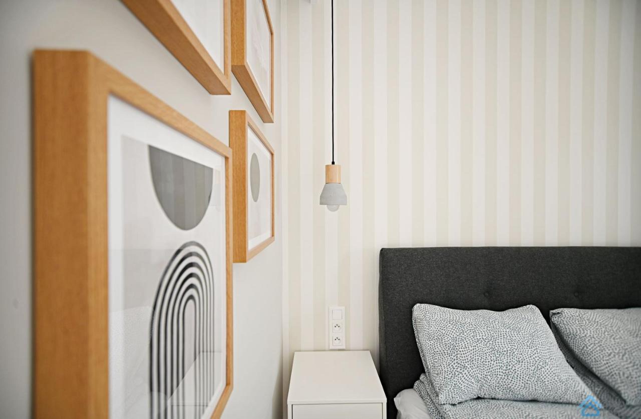 Beige 3City Apartment With Parking In Gdansk By Noclegi Renters Exterior foto