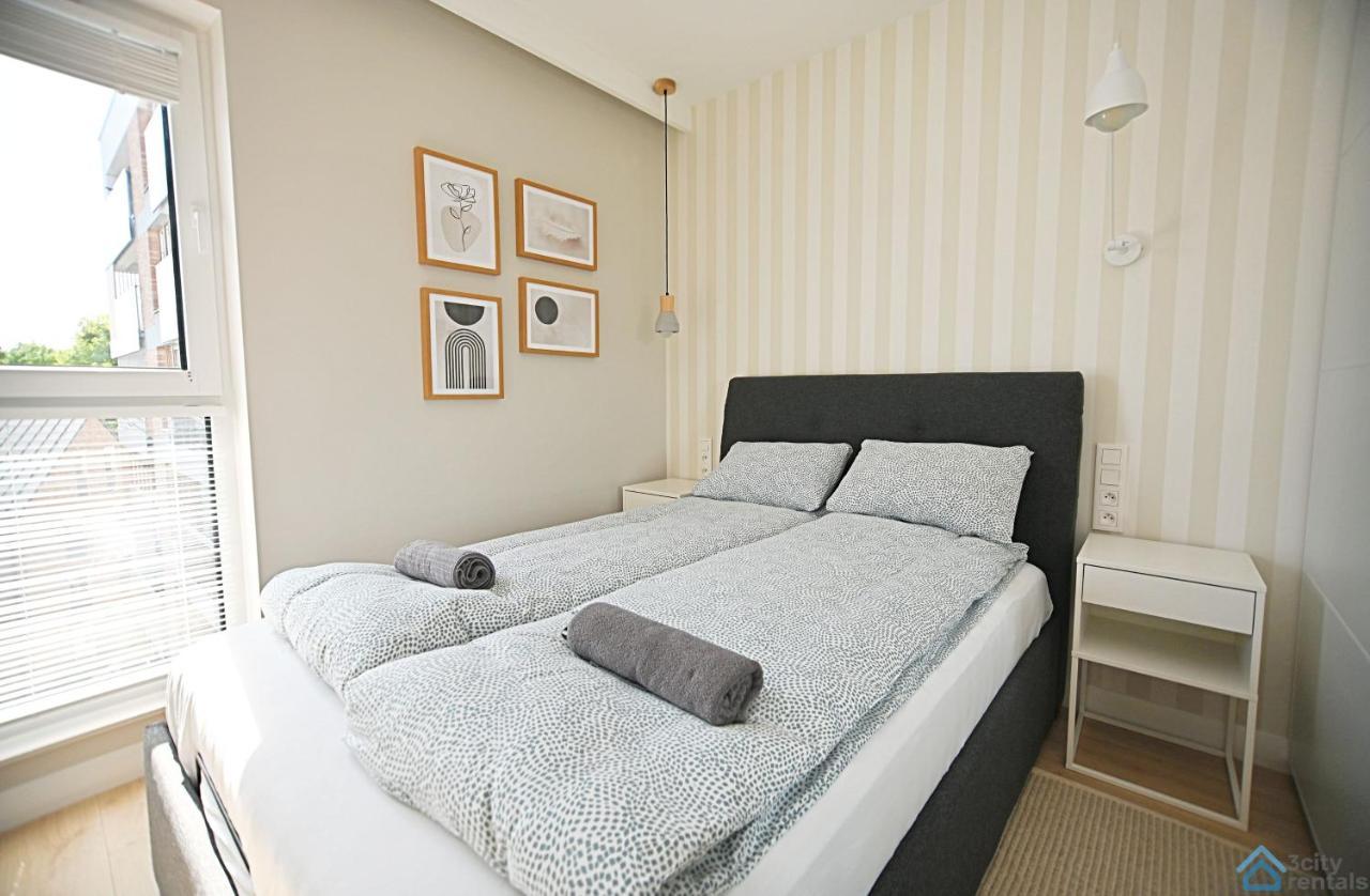 Beige 3City Apartment With Parking In Gdansk By Noclegi Renters Exterior foto