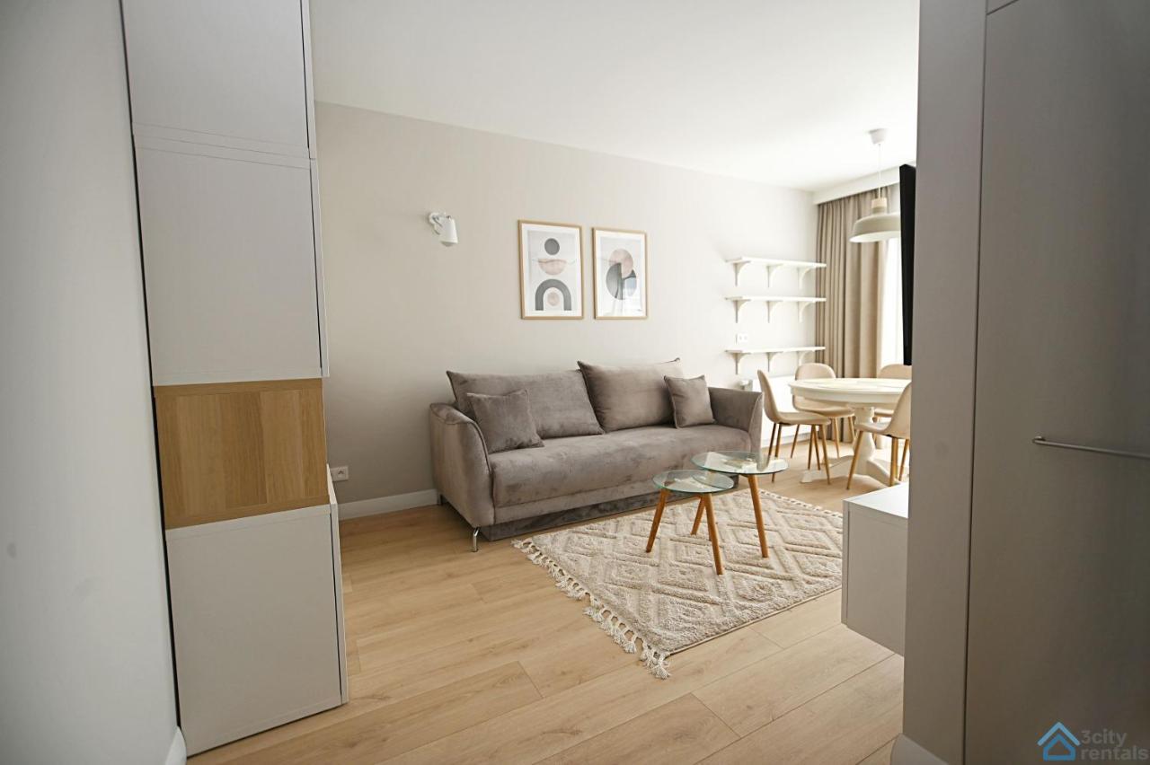 Beige 3City Apartment With Parking In Gdansk By Noclegi Renters Exterior foto